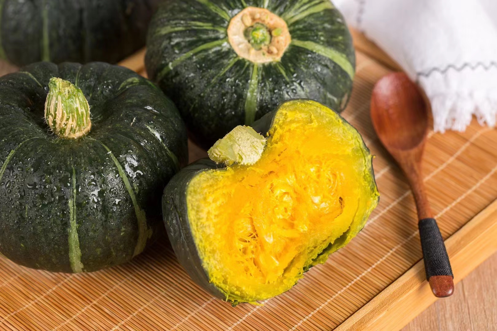 怎么分辨真假贝贝南瓜,怎么区分贝贝南瓜真假