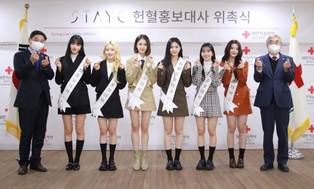 史努比t恤三件,史努比连帽t恤