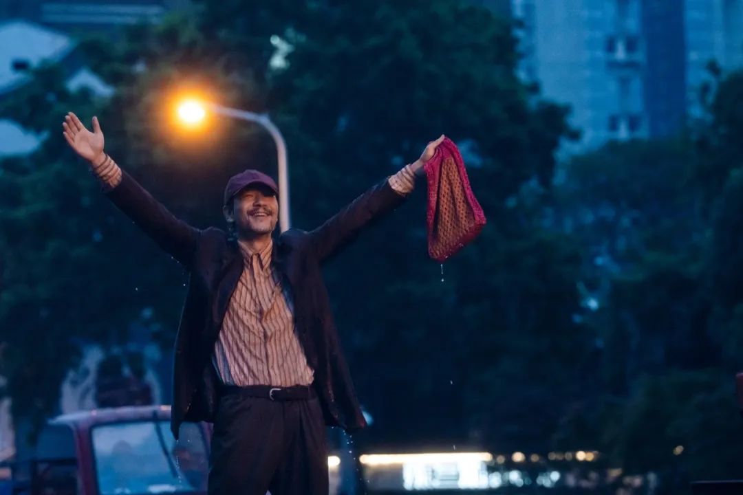 他拍下长沙男男女女，暗流涌动的一夜