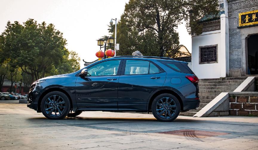 雪佛兰探界者2021与荣放,雪佛兰探界者驰界版和丰田荣放