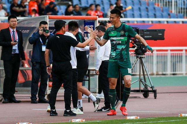 再见球星退役视频,国足多位国脚退役