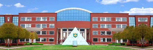 孩子没接触过英语怎么学,孩子没读高中可以读国际学校吗