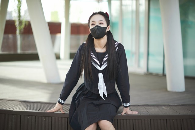 为什么日本高中禁止在Jk下穿长裤？