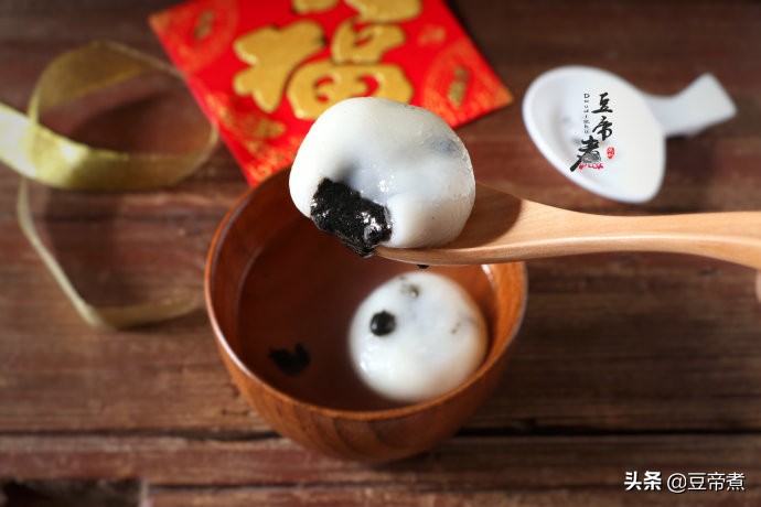 元宵节你吃的是元宵还是汤圆,不白吃元宵和汤圆有什么区别