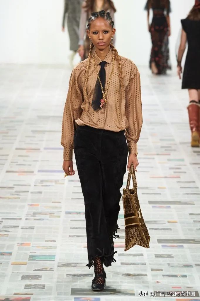 原来领带还可以这样玩,休闲式领带教程