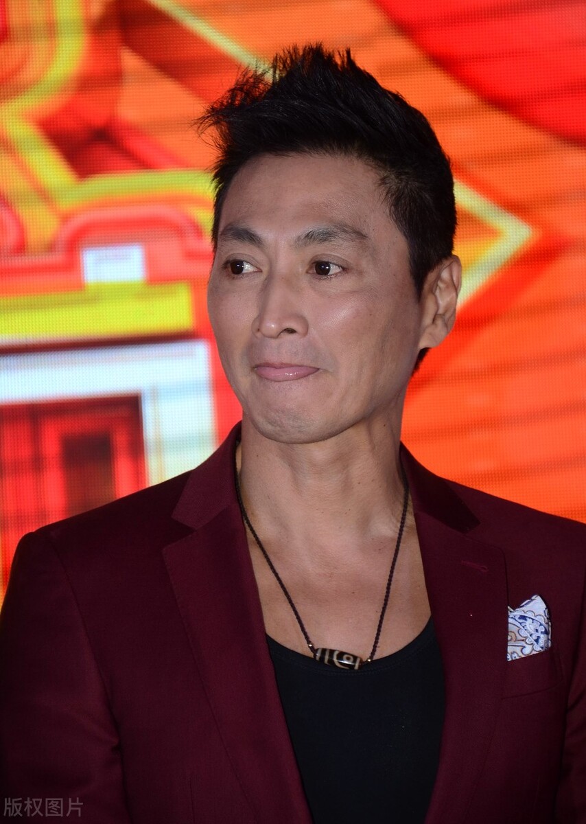 何家劲经历过哪些事,何家劲的工厂有多少人