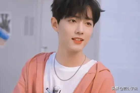 长着兔子脸的男明星有哪些,长得像兔子牙的男明星