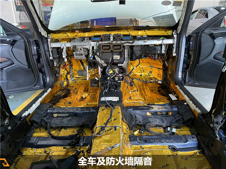 奔驰e车内异味如何排出,广州奔驰e级驾驶舱异味解决方法