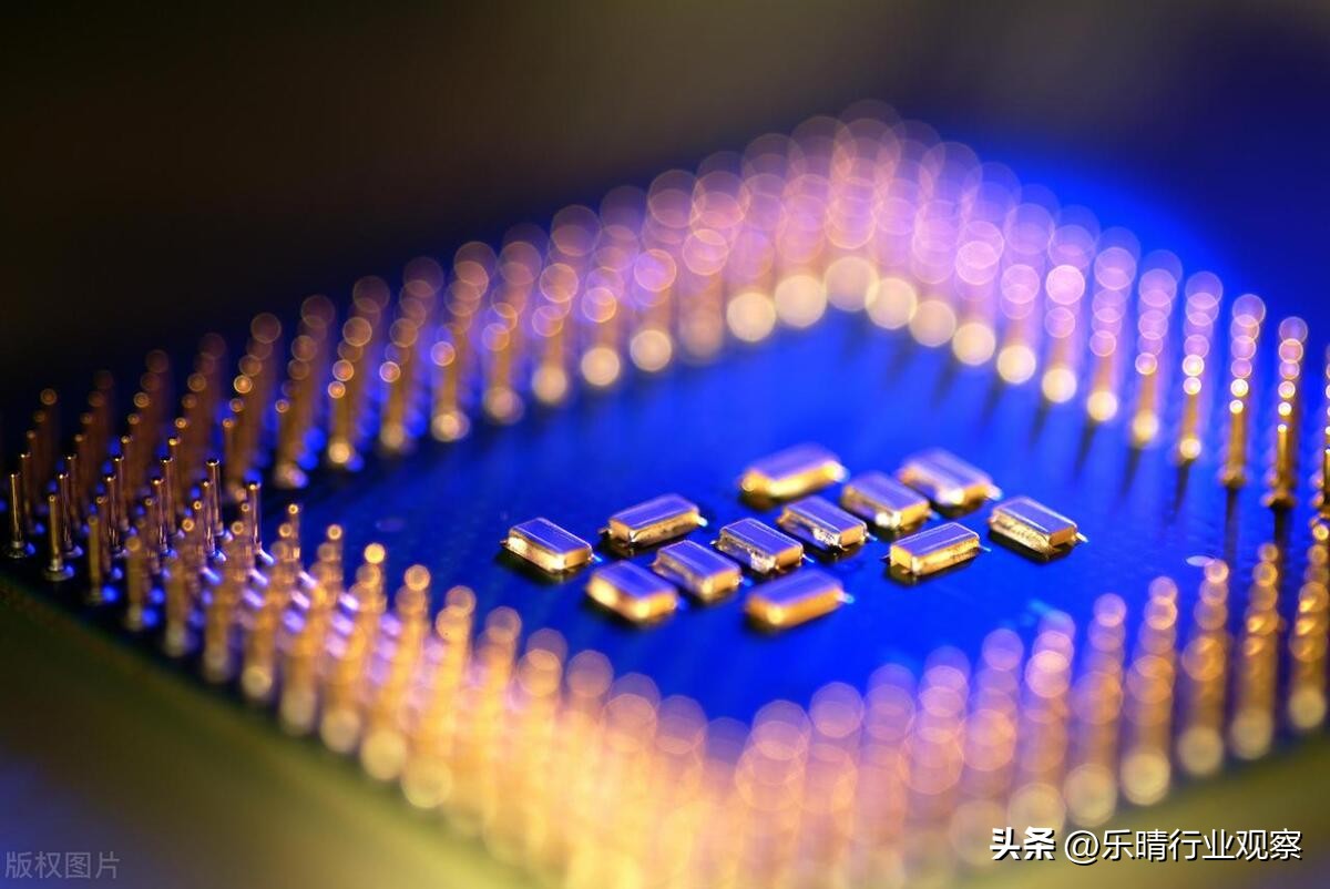 HBM需求井喷！新一代高速存储器，龙头先发优势凸显
