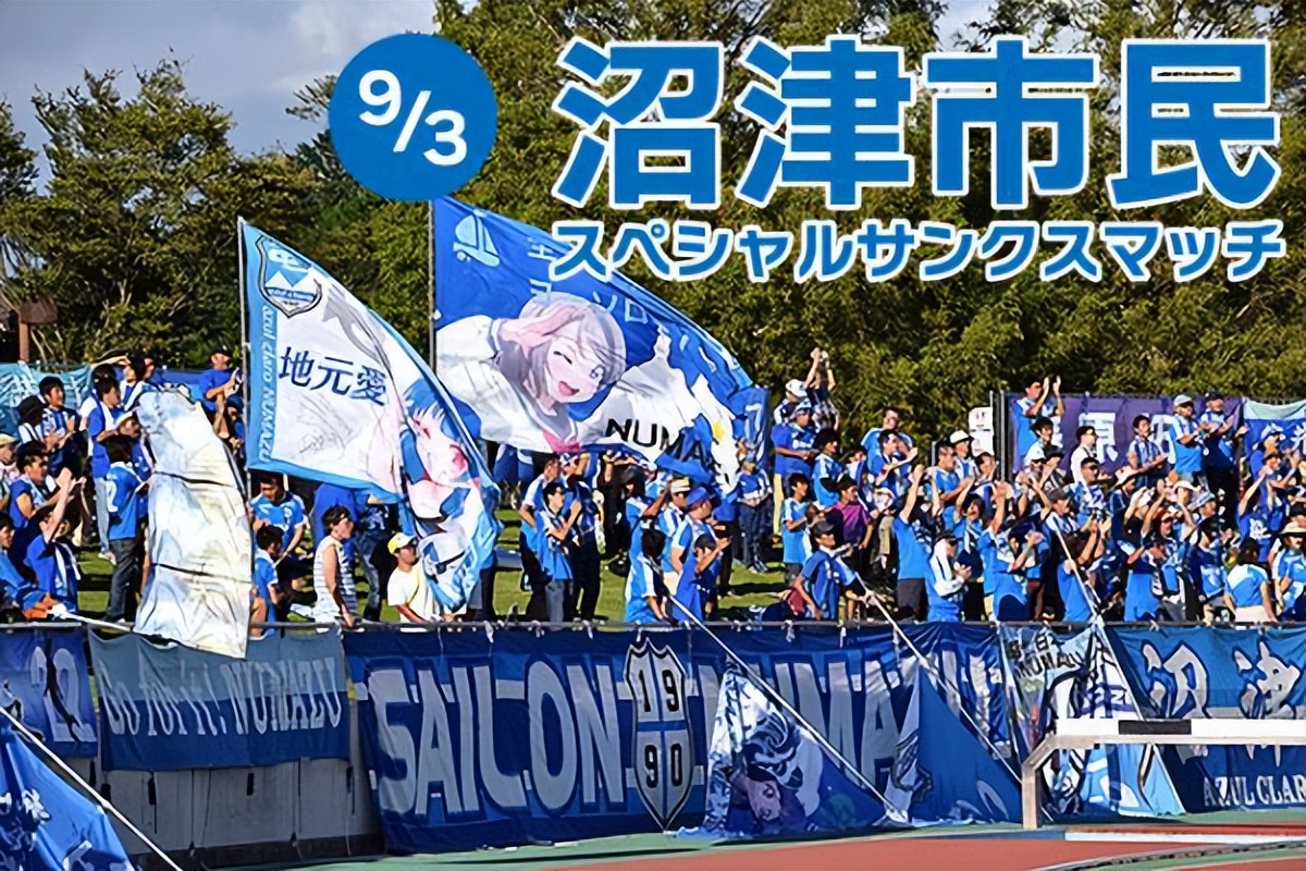 中国足球和日本足球对比图,中国足球人口和日本足球人口