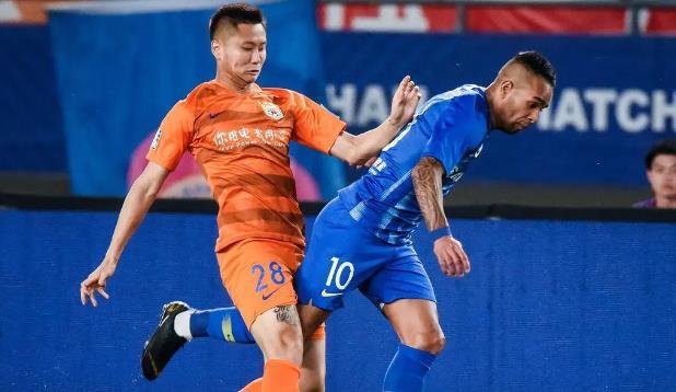 鲁能大连队林良铭,大连队队后腰