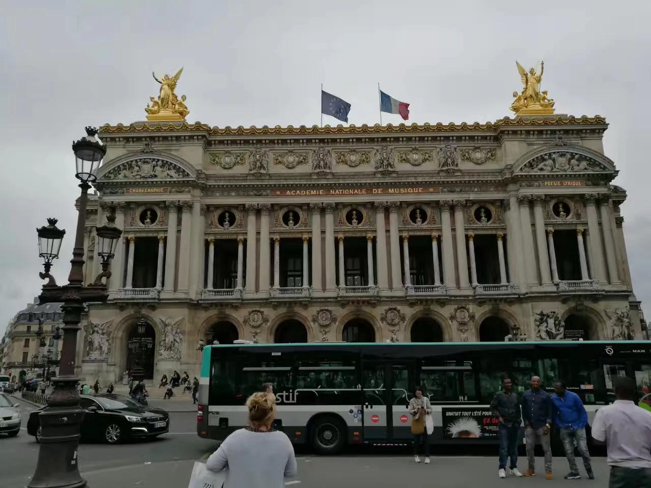 法国巴黎：景点美食购物艺术浪漫