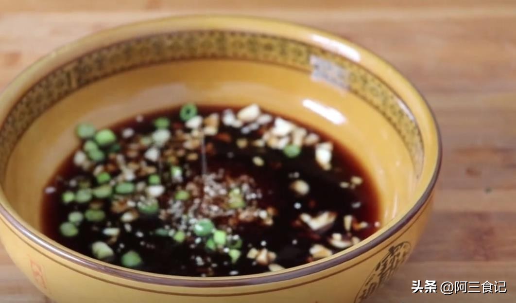 如何把酸辣粉做出特别好吃,学做自制酸辣粉