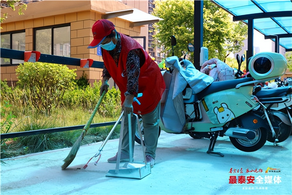 创城清理乱堆放杂物,创建文明城市私搭乱建拆除