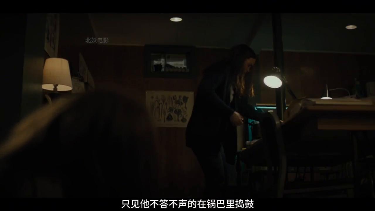 狠心母亲为占有女儿，用狗药物治废女儿双腿#影视解说