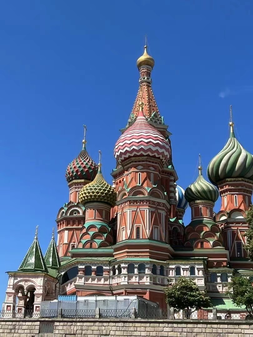 小佳在俄罗斯：初中去留学，虽屡遭扒手，但更多遇见他乡的善意