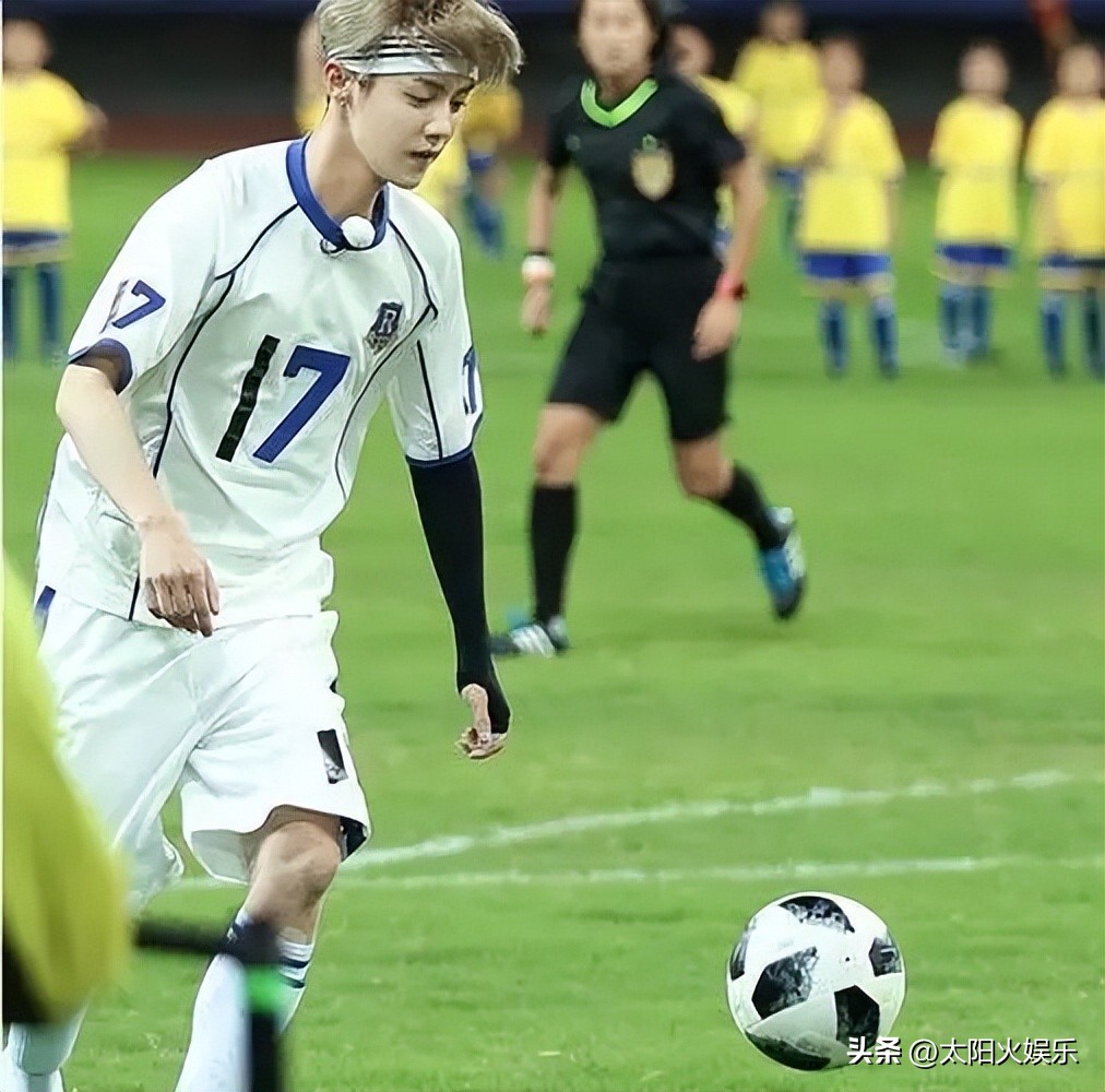鹿晗踢足球属于什么水平,鹿晗足球什么水平