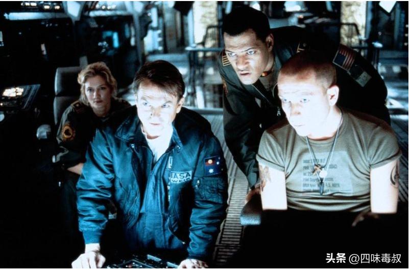 当飞船撞见魔鬼，神学便附体在科学身上