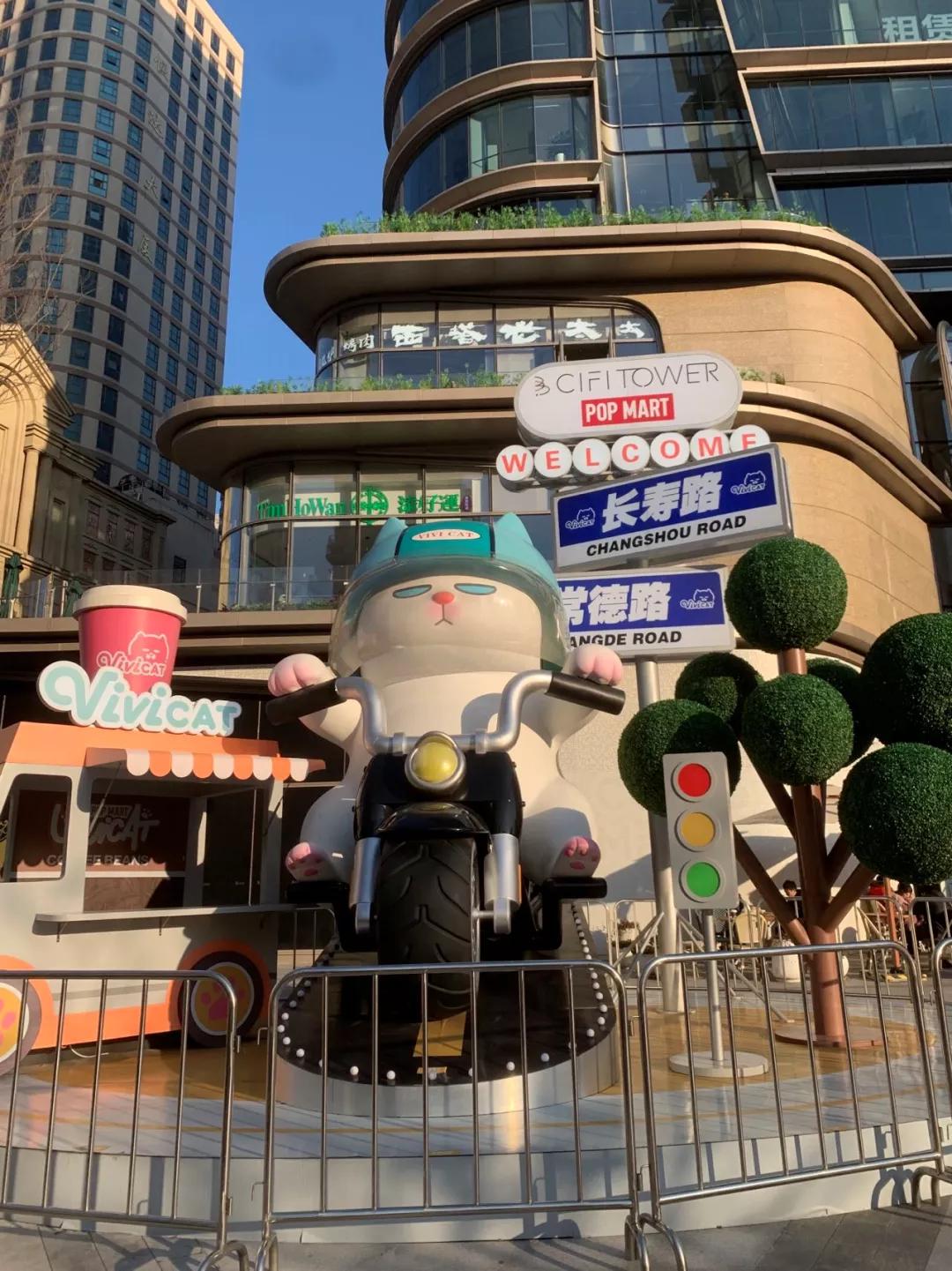 女足教练租房,女足教练足球队员