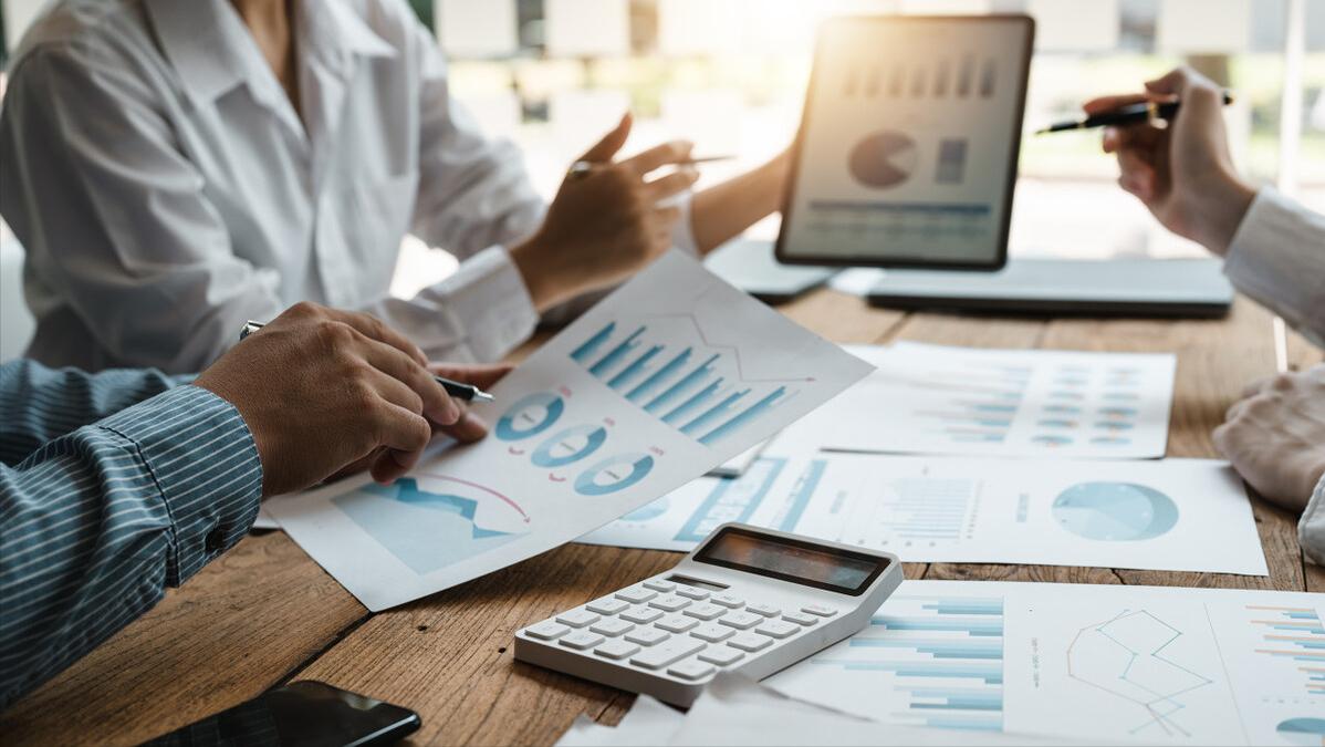 人民币升值为什么会拉高美国通胀,人民币升值会被美国收割吗