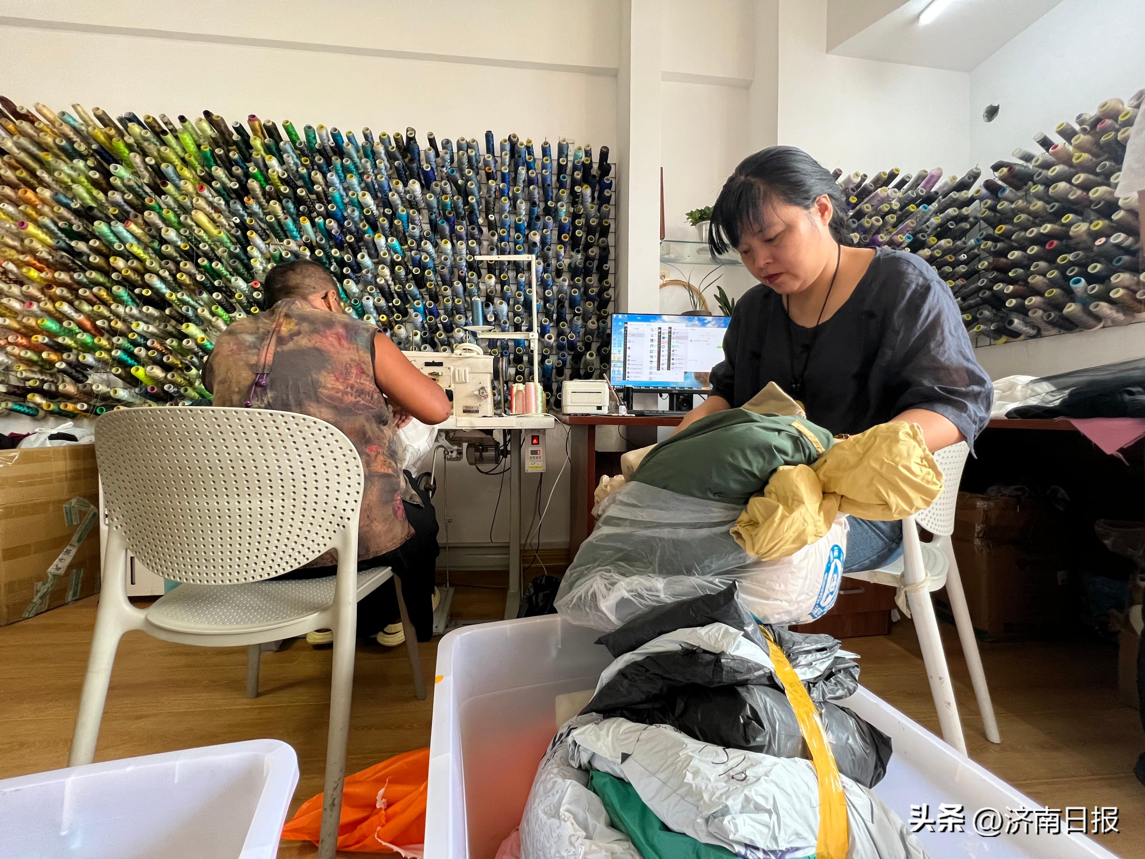 如今还有人专门补衣服吗？看济南“张师傅”让破洞变牡丹