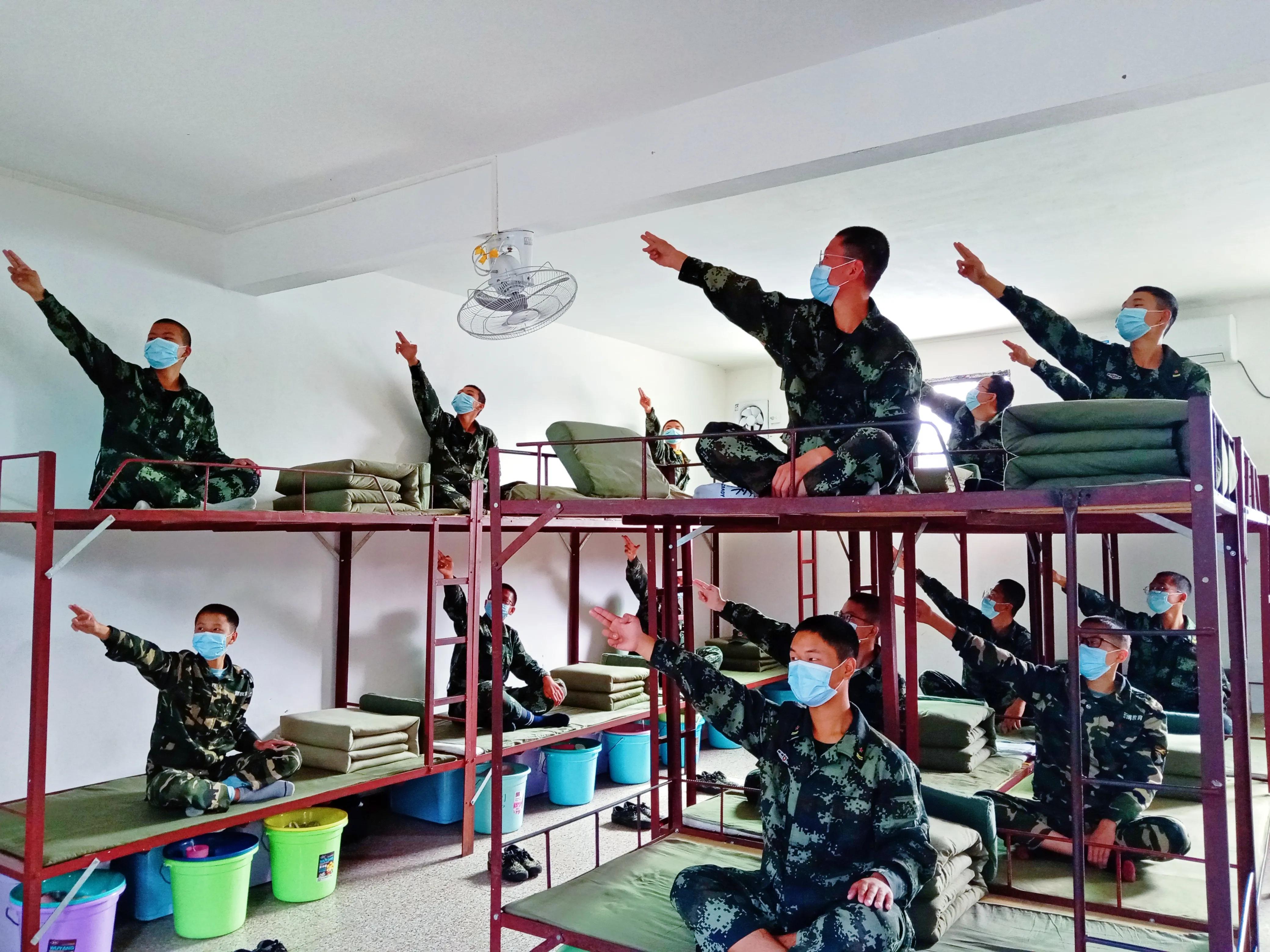 口罩“罩”不住欢声笑语——远博特色学校：远离疫魔，博来安康