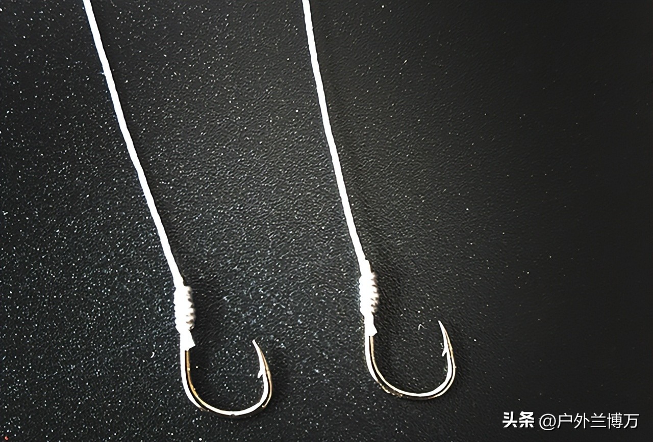 大爷手绑铁丝揭秘视频,老大爷绑鱼线