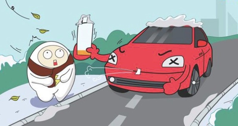 出道即报废，城市边缘堆满了新能源车“坟墓”，背后有什么危机？