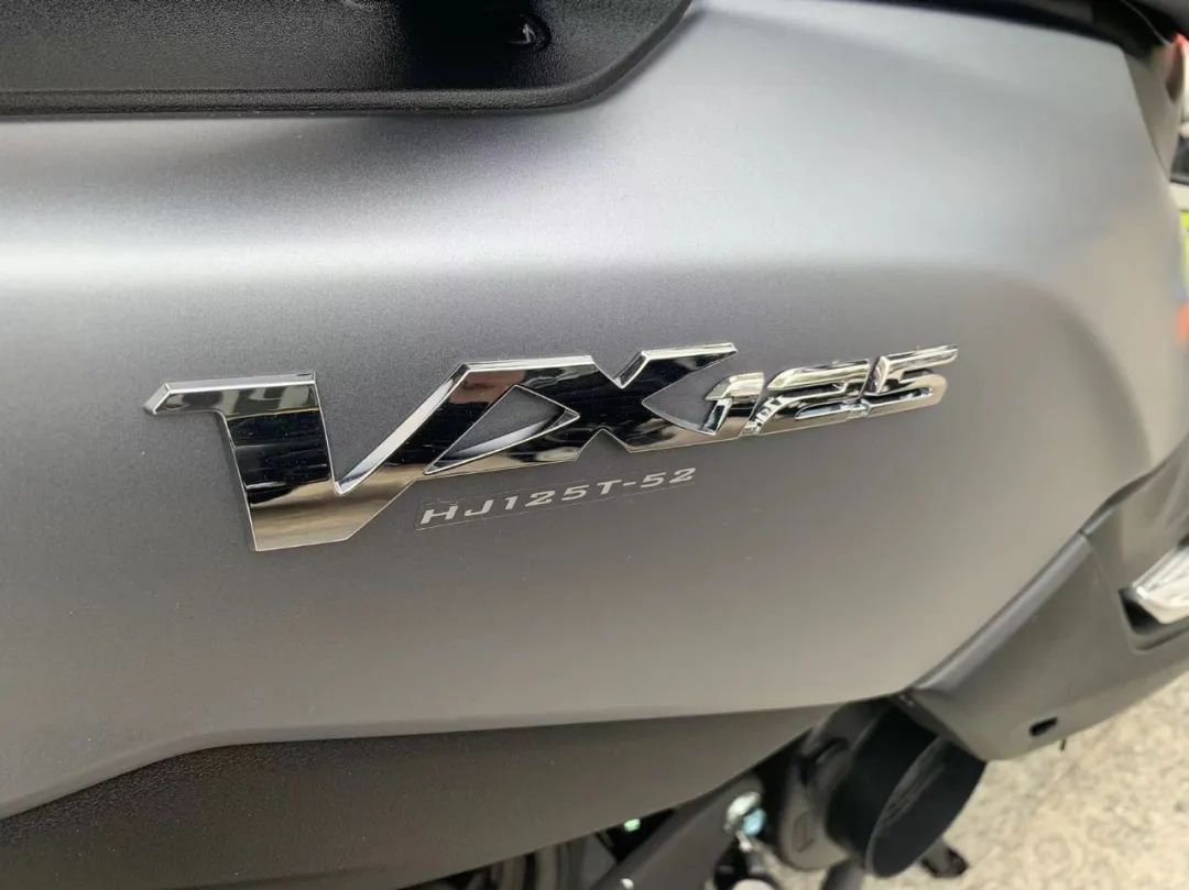 豪爵虎鲨vx125真实测评,豪爵虎鲨vx125和铃木ue125买哪个好