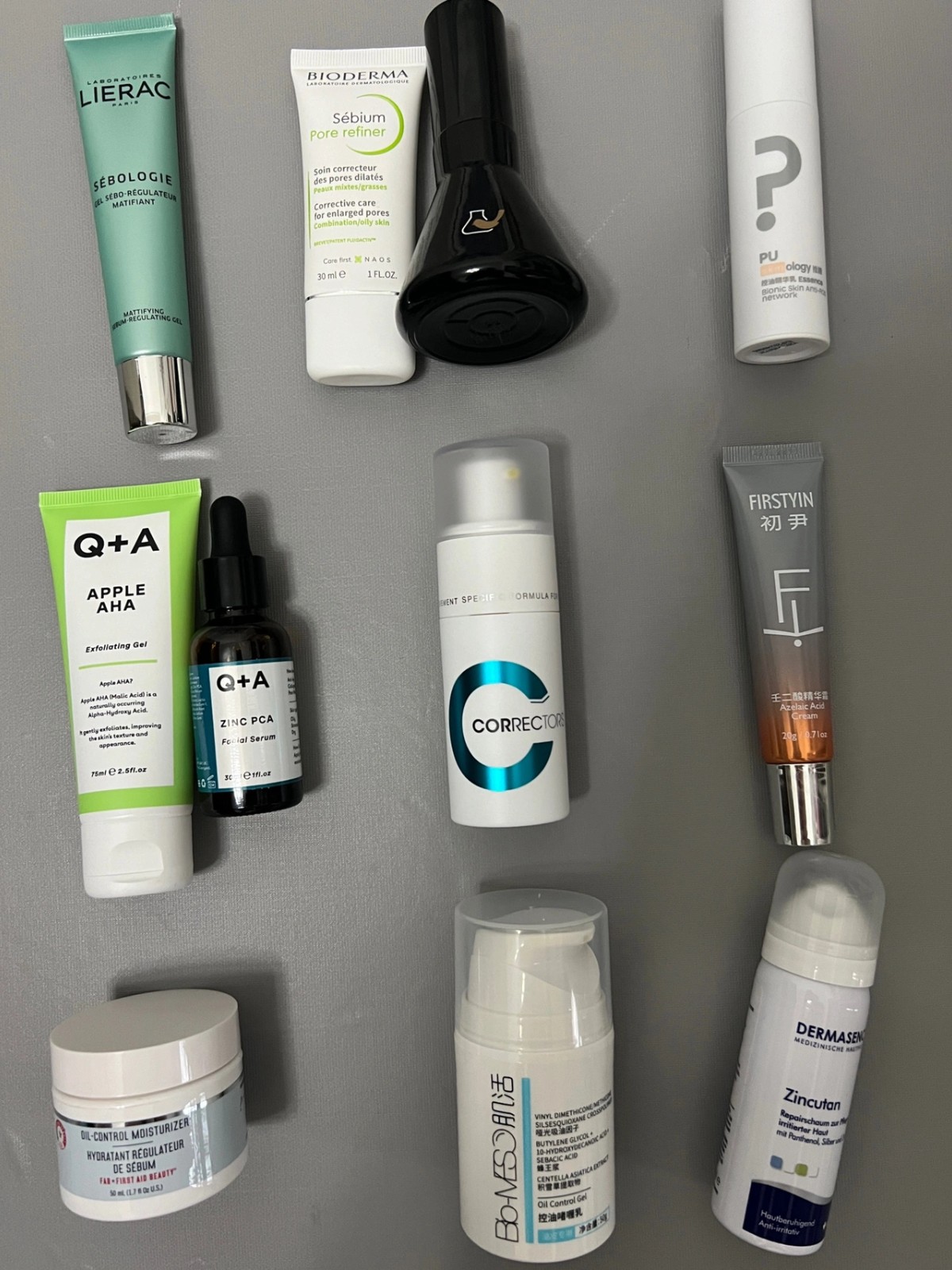 皮肤爱出油长痘用精华液还是面霜,皮肤出油有痘印毛孔大用什么水乳