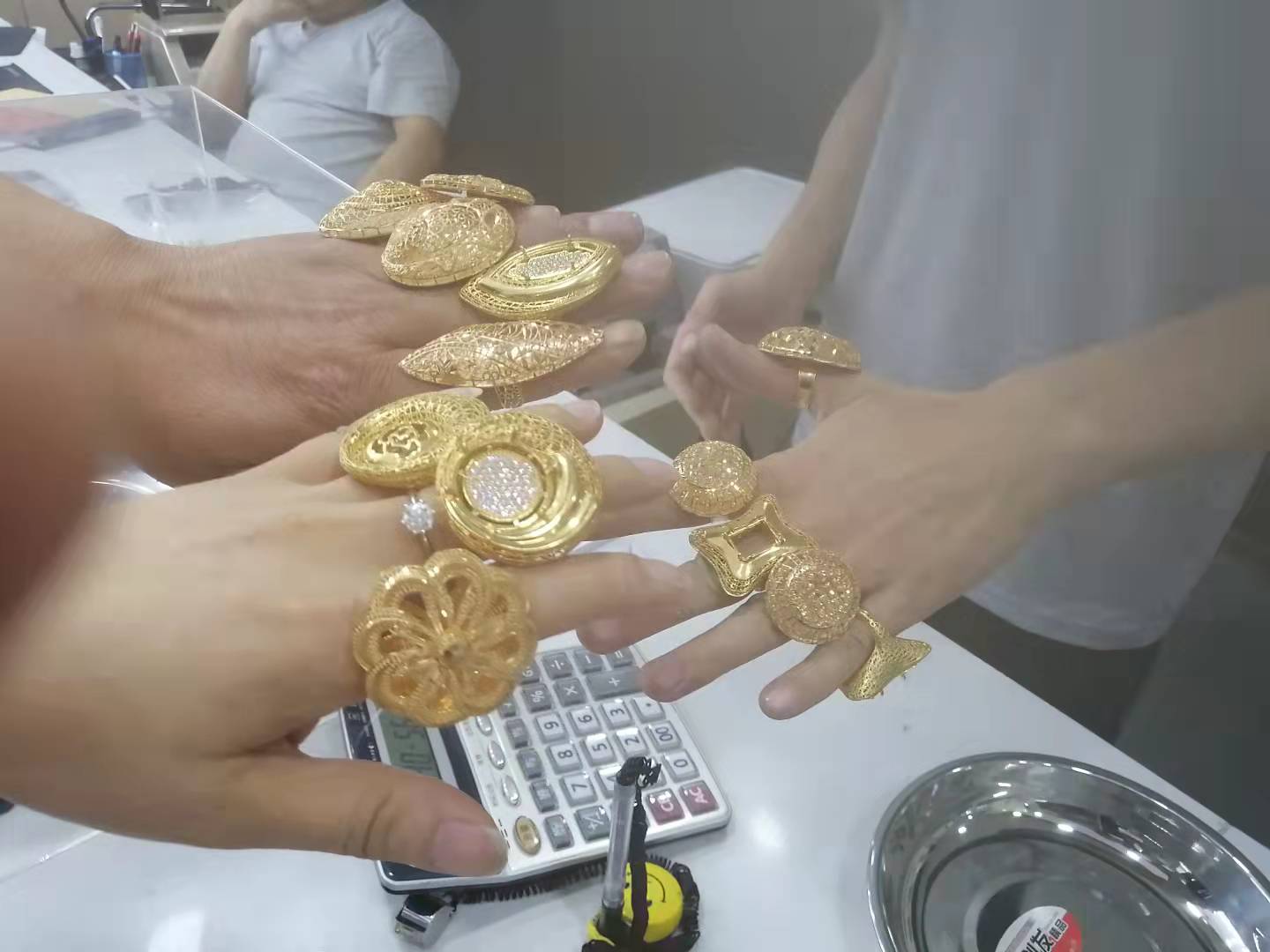 什么牌子黄金首饰最好,黄金首饰哪个牌子最好最纯