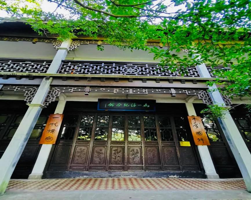 杭州西湖大雪纷飞,杭州西湖风景名胜区