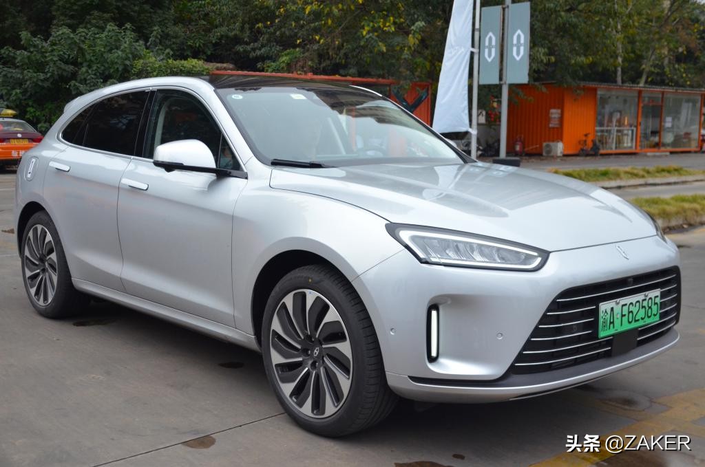 华为第一代鸿蒙系统是哪一款手机,华为鸿蒙汽车座舱