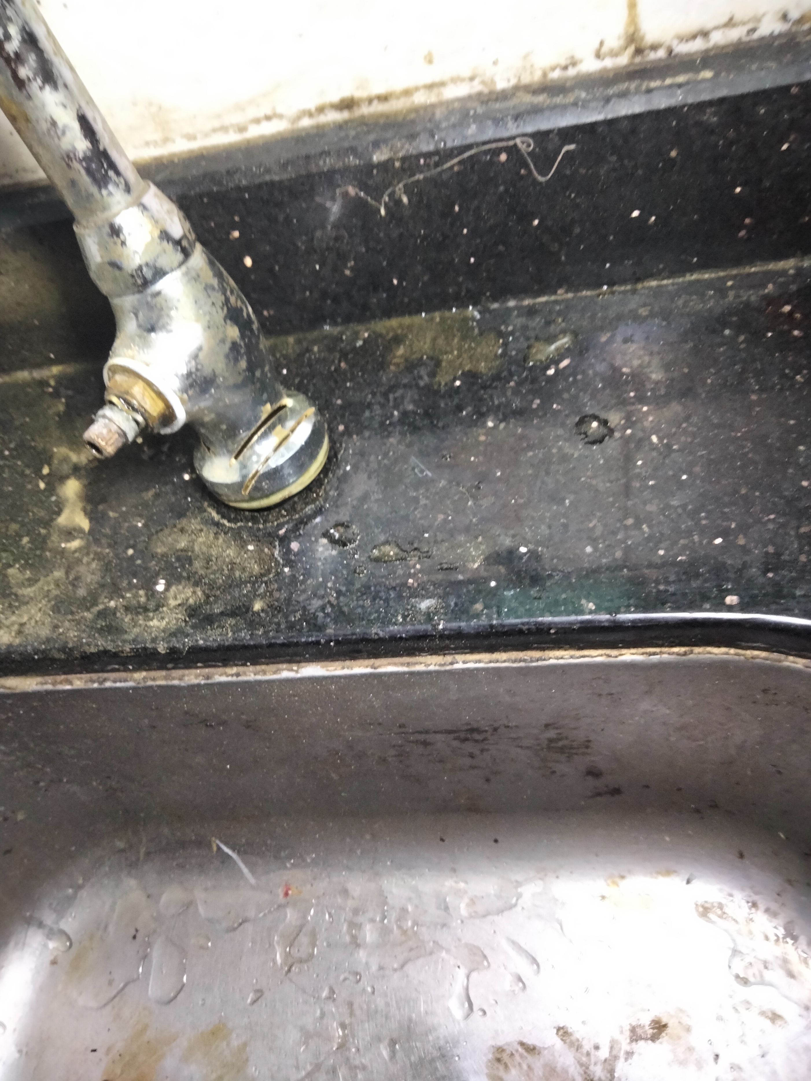 换个水龙头大概费用是多少钱,请师傅换个水龙头多少钱