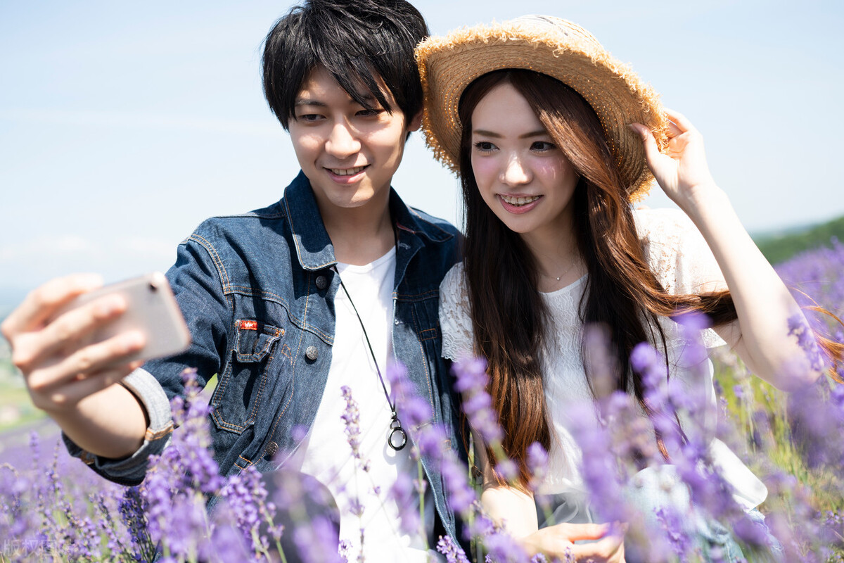 分手后男友把微信头像换成自己的,男生分手后换女生的头像什么心理