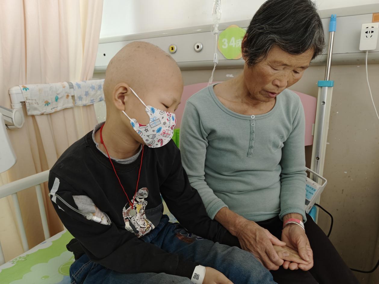 男童不好好吃饭怎么回事,男孩老是吃不下去饭