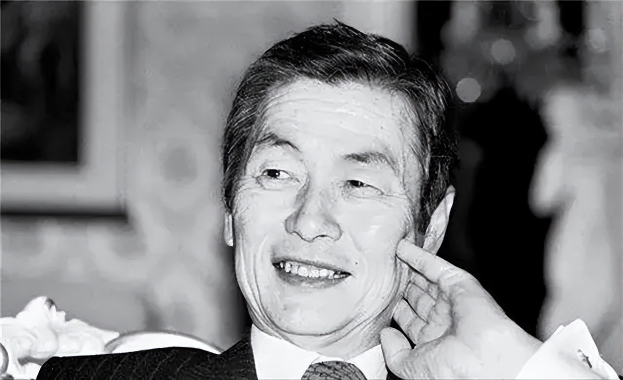 视女星为玩物，把总统当傀儡，煽动部署萨德，韩国乐天有多牛？