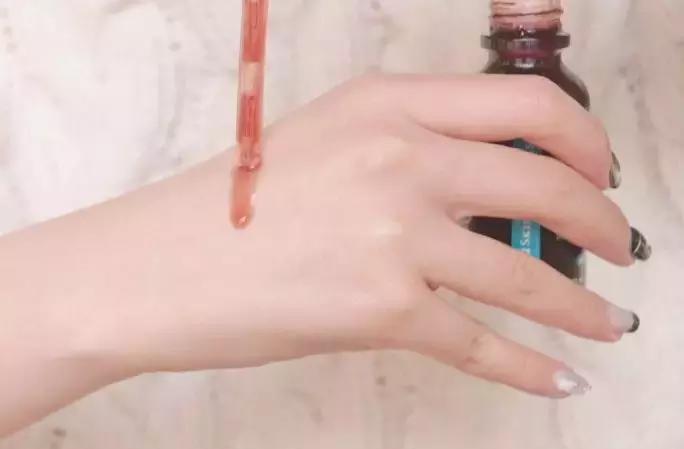 好用的精华液推荐紧致抗皱,好用的精华液推荐干皮