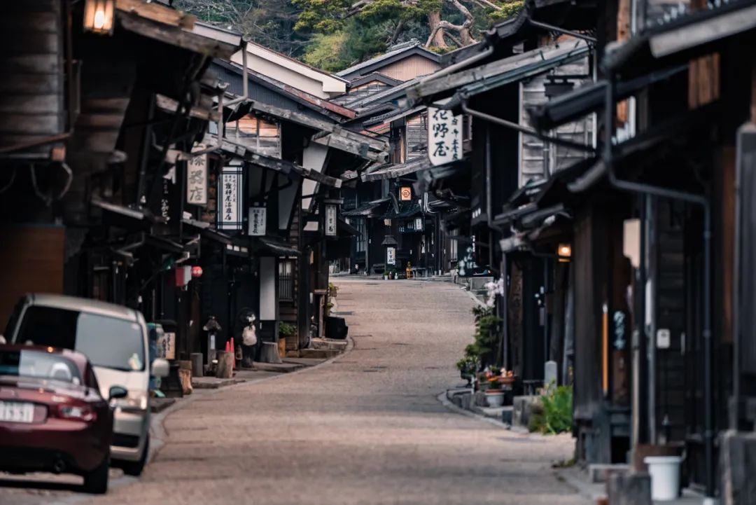 25岁35岁女生最好的投资是自己,30岁至40岁女人怎么样投资自己