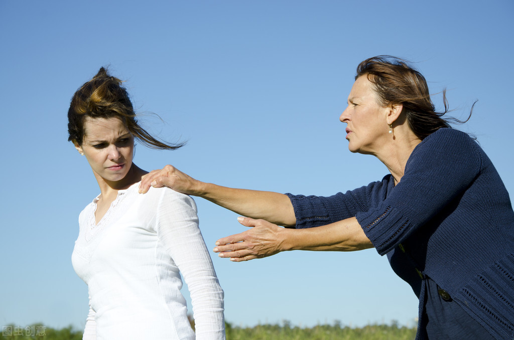 孩子为什么会怨恨自己的父母,孩子为什么会恨母亲