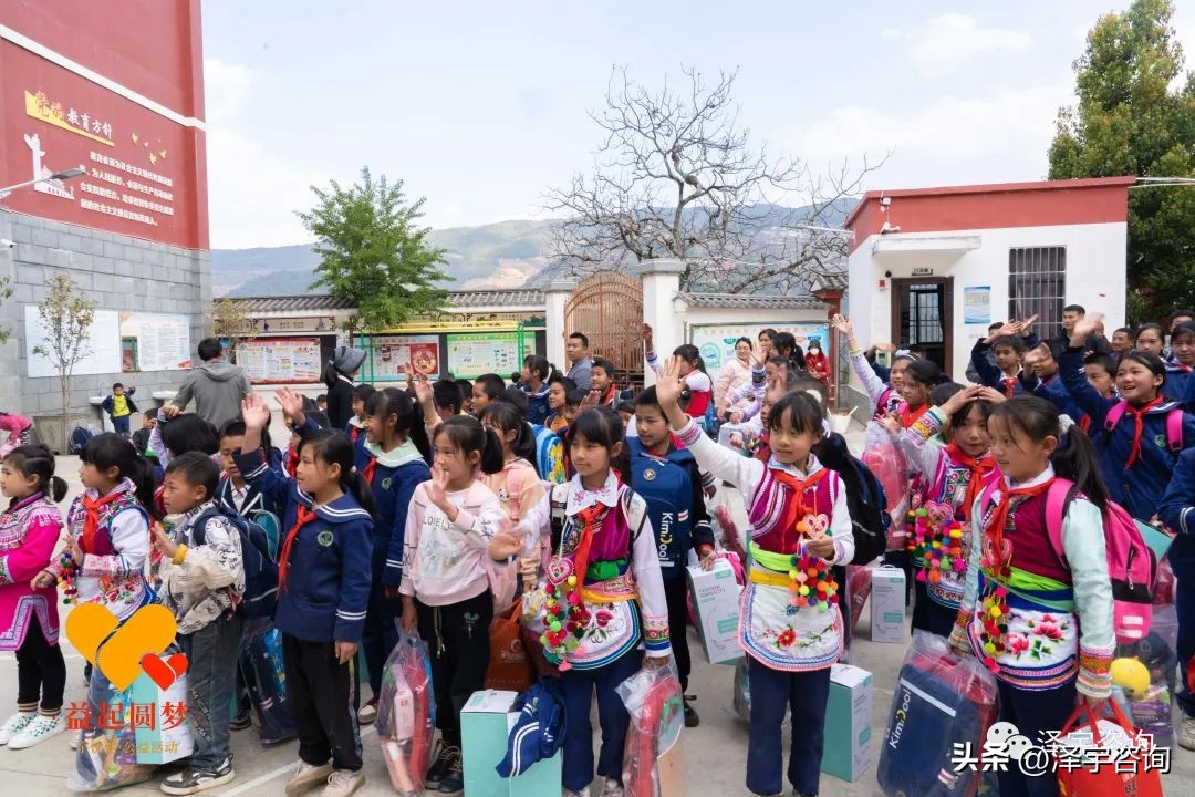 公益善行让爱心涌动全城,弘扬公益善举传递爱心力量