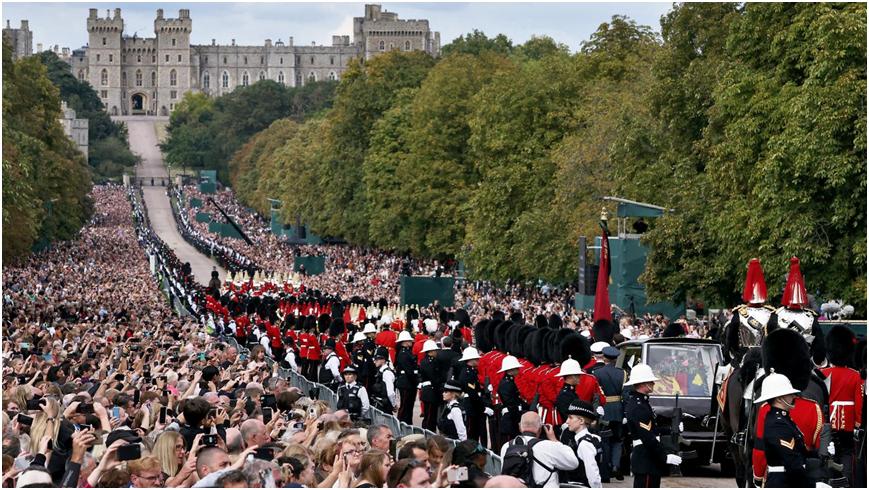 伊丽莎白女王灵柩样子,伊丽莎白女王灵柩