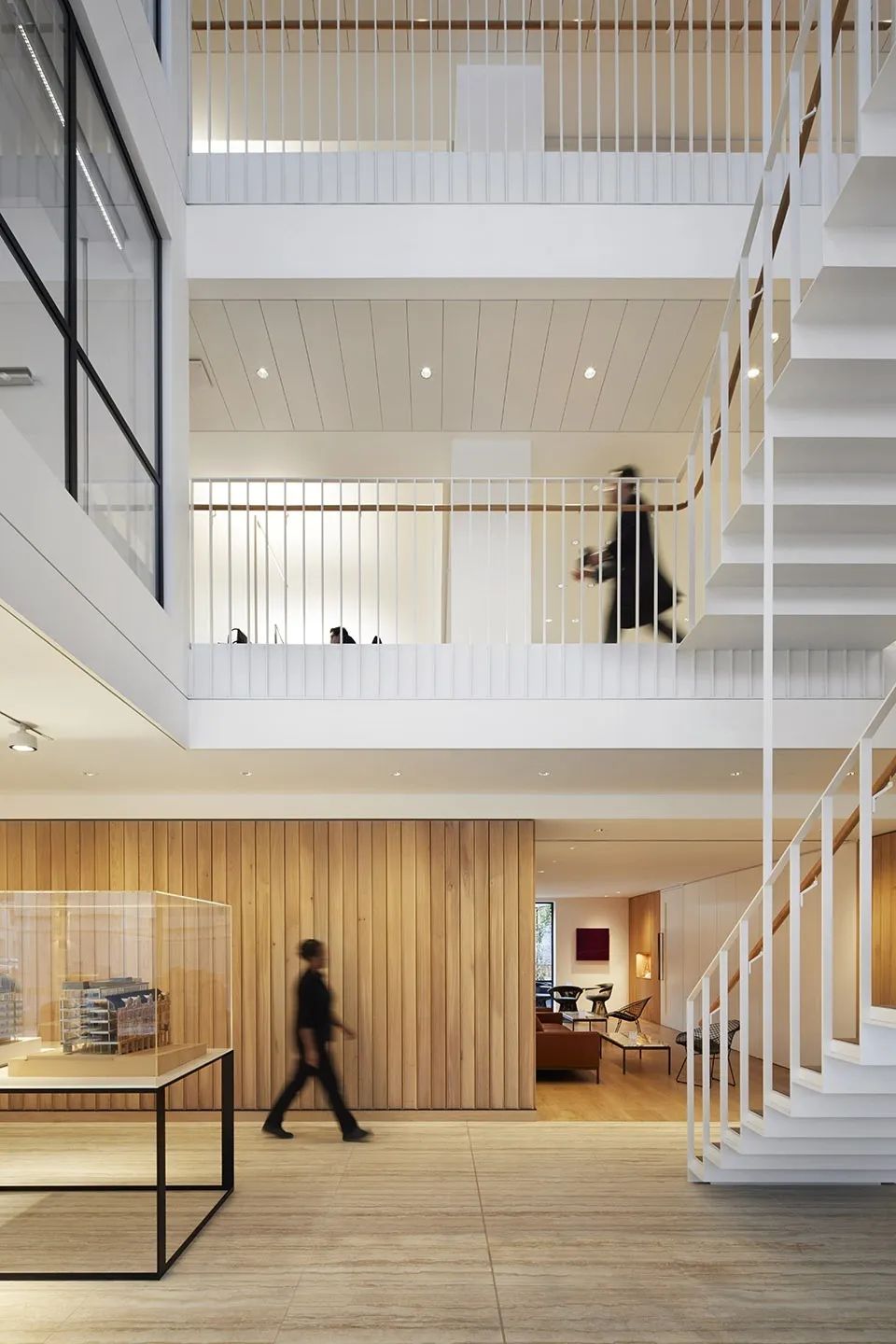 时尚办公室翻新设计风格,现代办公室翻新设计风格