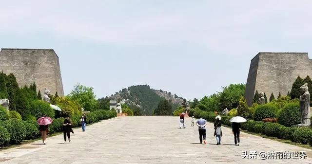 乾陵无字碑咸阳市,乾陵无字碑解说