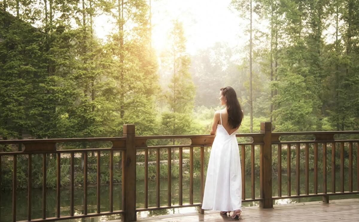 人到中年才悟透,人到中年别让自己再缺钱