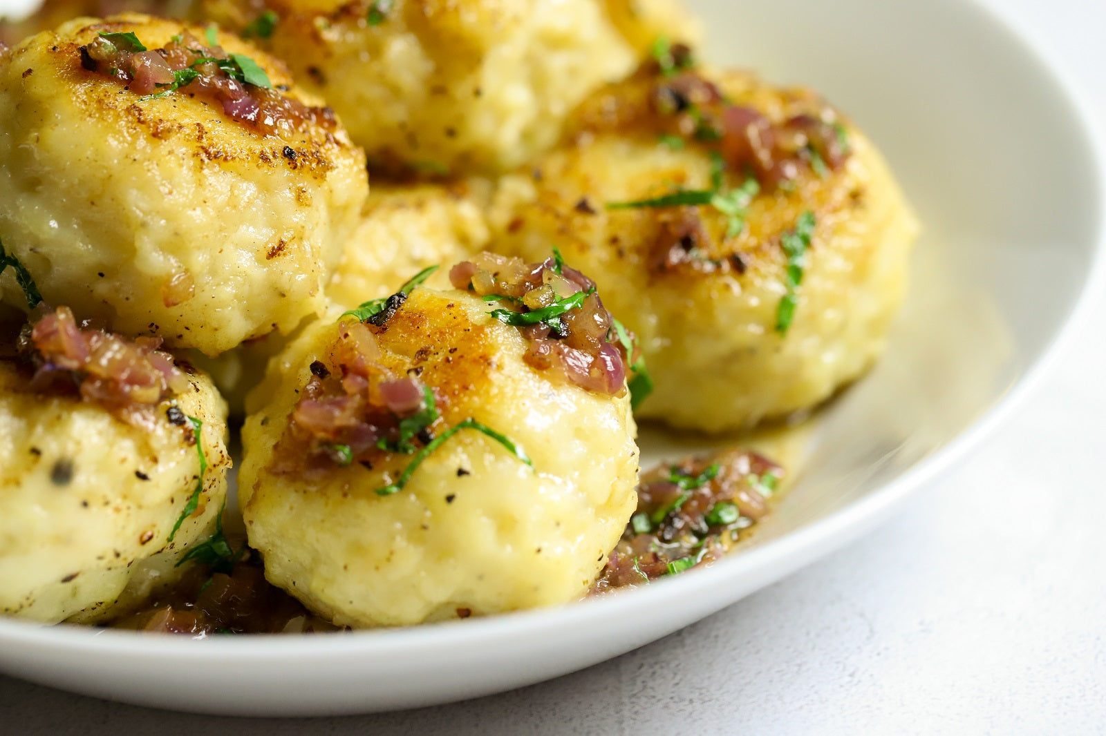 德国酸菜和中国酸菜有什么不同,德国香肠火腿和酸菜