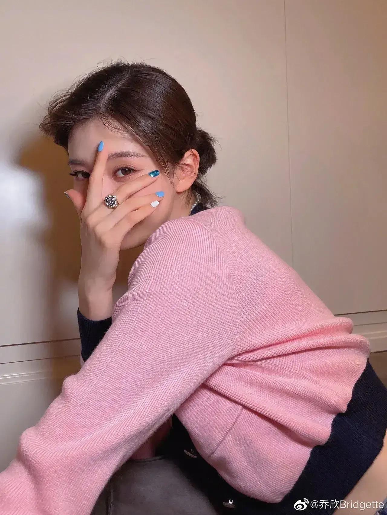 乔欣写真美照,乔欣惊艳写真照身材