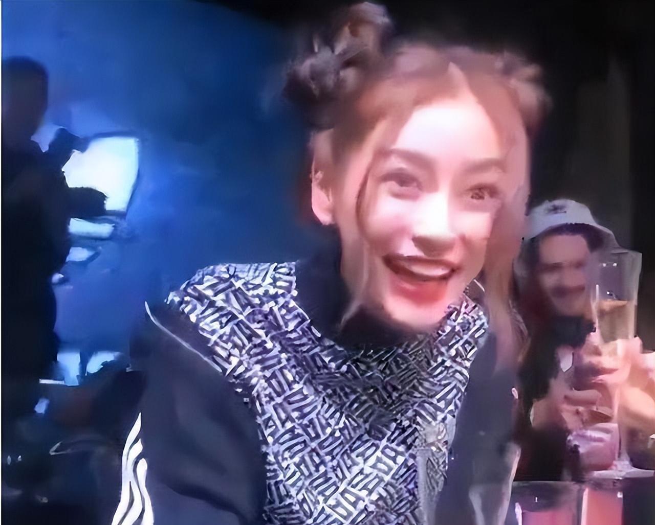 黄晓明杨颖早期被拍照片,黄晓明杨颖被拍