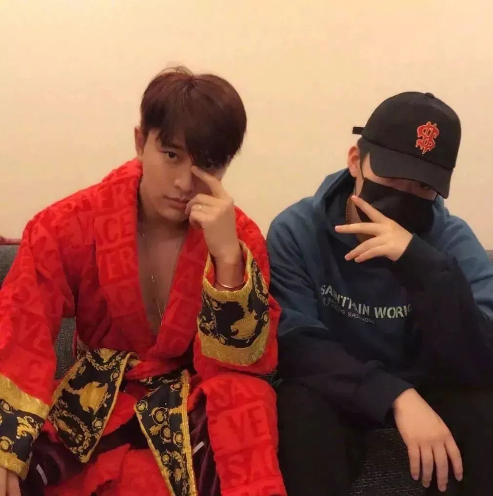 惨遭淘汰却爆红的歌手,当年红极一时却又被雪藏的歌手