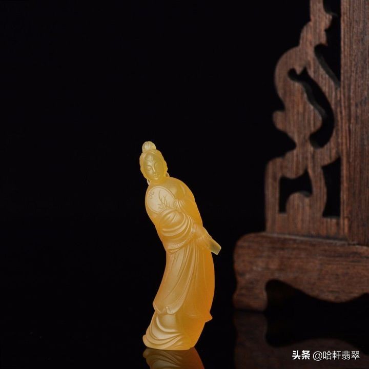 黄翡跟黄龙玉有什么区别,鉴别黄龙玉和黄翡有妙招